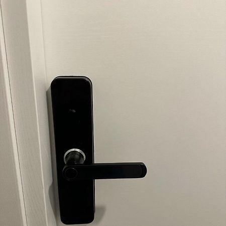 Affittacamere Torino - Private Rooms - H24 Self Check-In Bagian luar foto